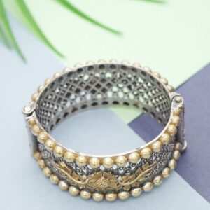 Bold Dual-Tone Beaded & Floral Kada