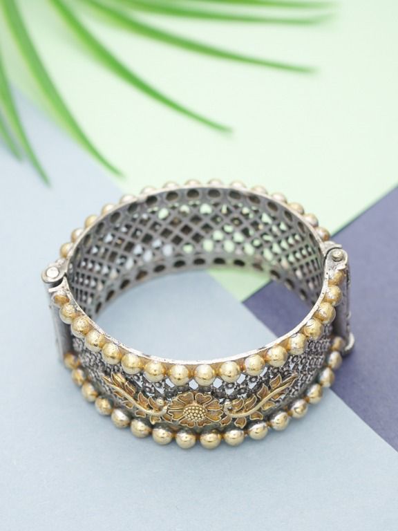 Bold Dual-Tone Beaded & Floral Kada