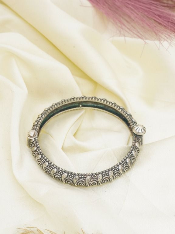 Classic Oxidized Silver Petal Motif Kada