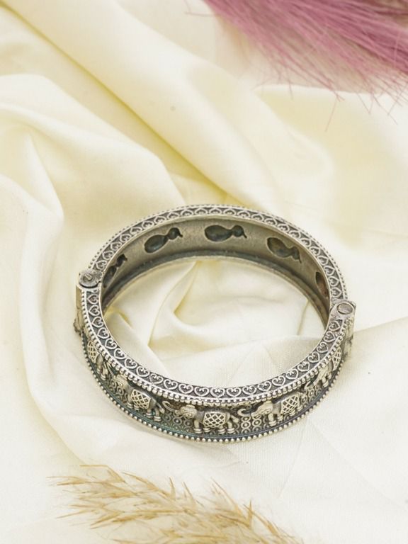 Oxidized Silver Elephant Parade Kada