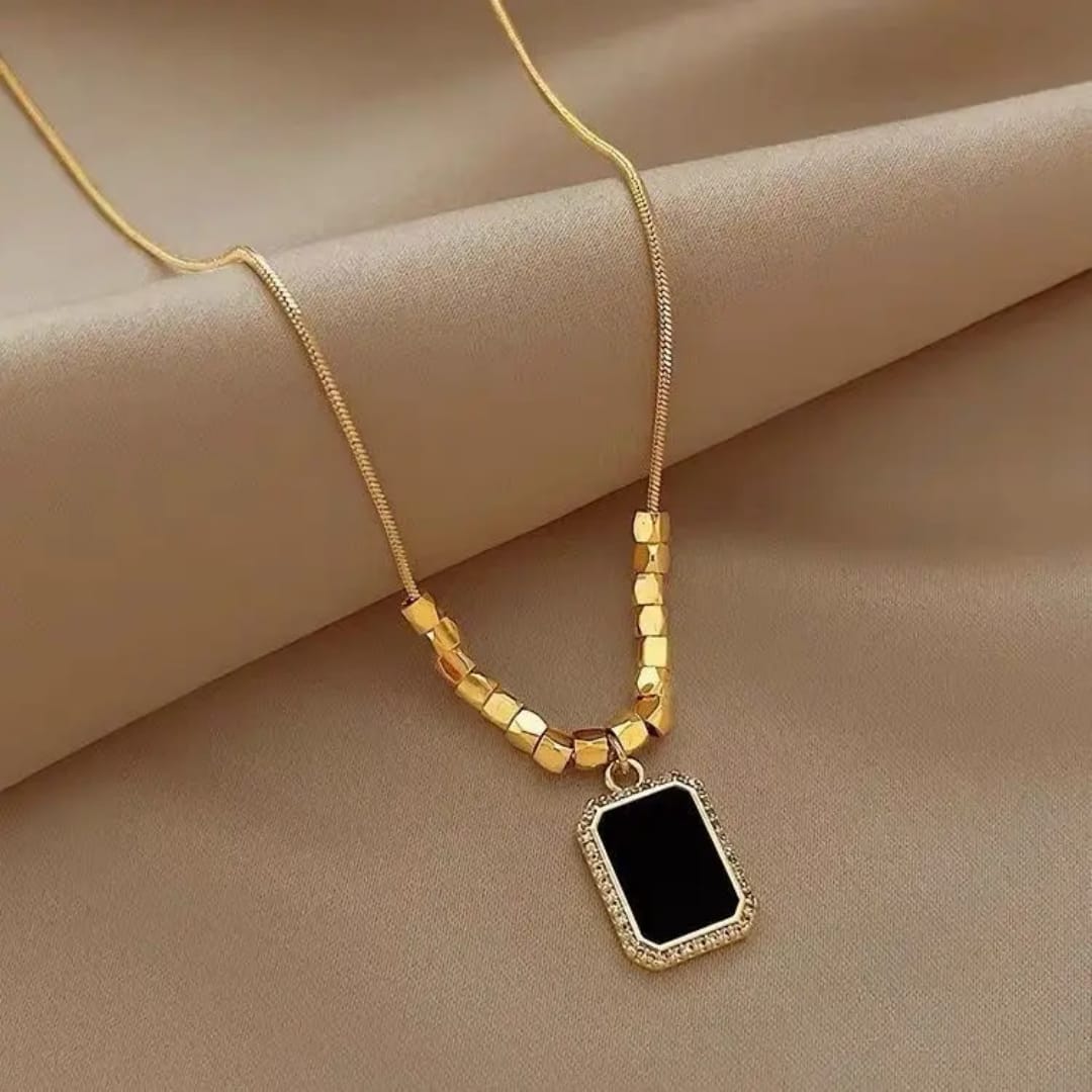 The Blackout Hex Charm Chain - Image 4