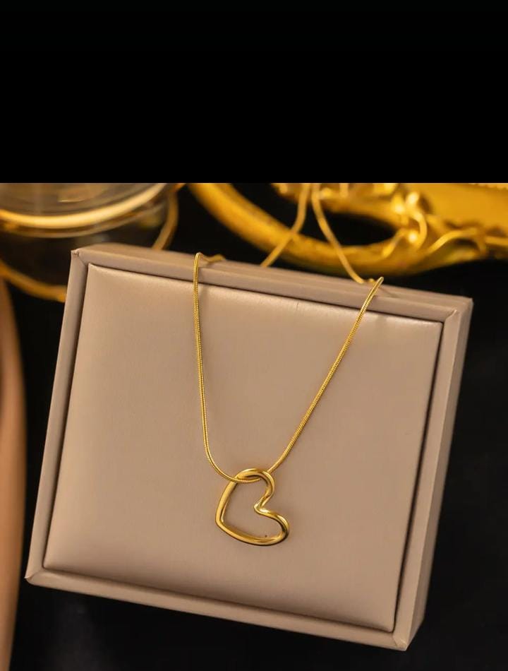 Gold Anti-Tarnish Minimalist Heart Necklace - Image 2
