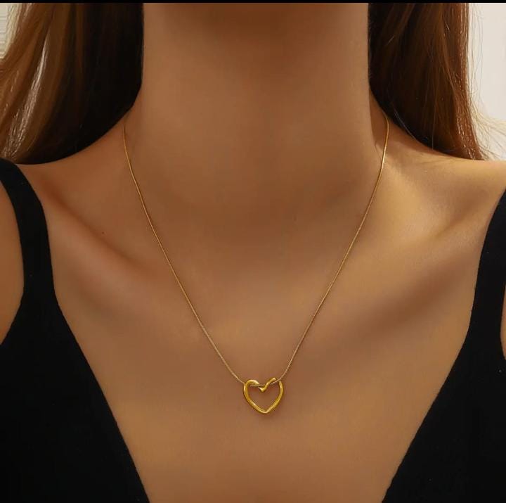 Gold Anti-Tarnish Minimalist Heart Necklace - Image 4