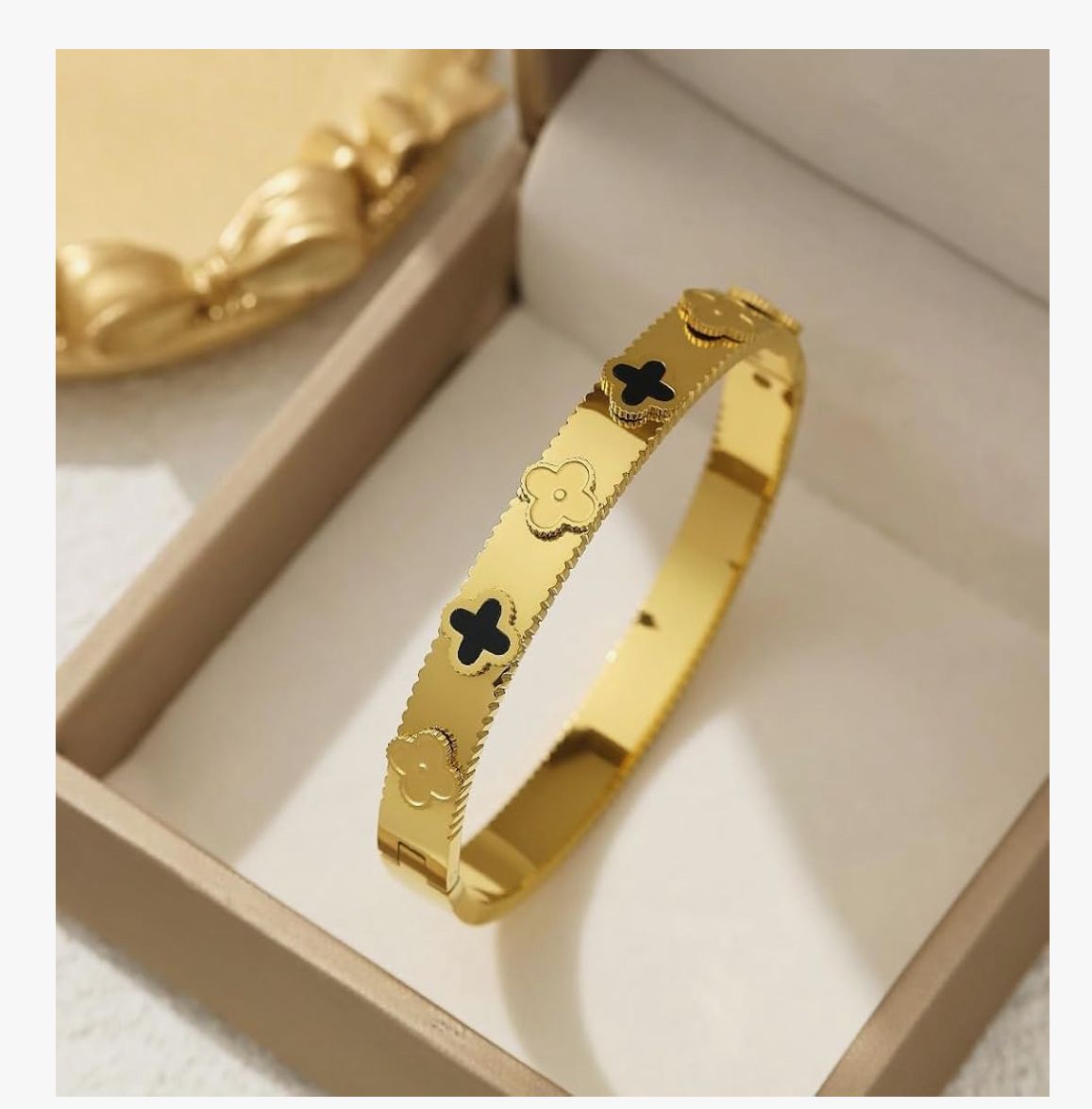 Luxe Clover Hinge Bangle - Image 5