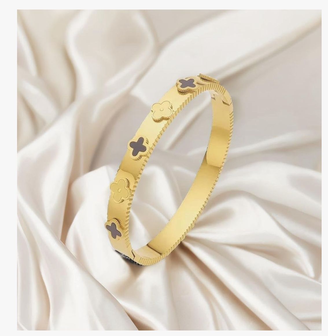 Luxe Clover Hinge Bangle - Image 6