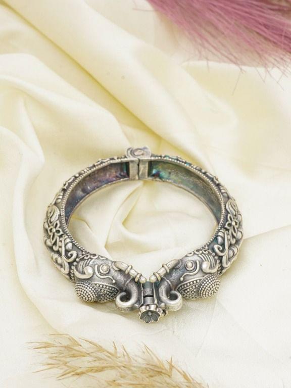 Oxidized Silver Elephant Head Opening Kada