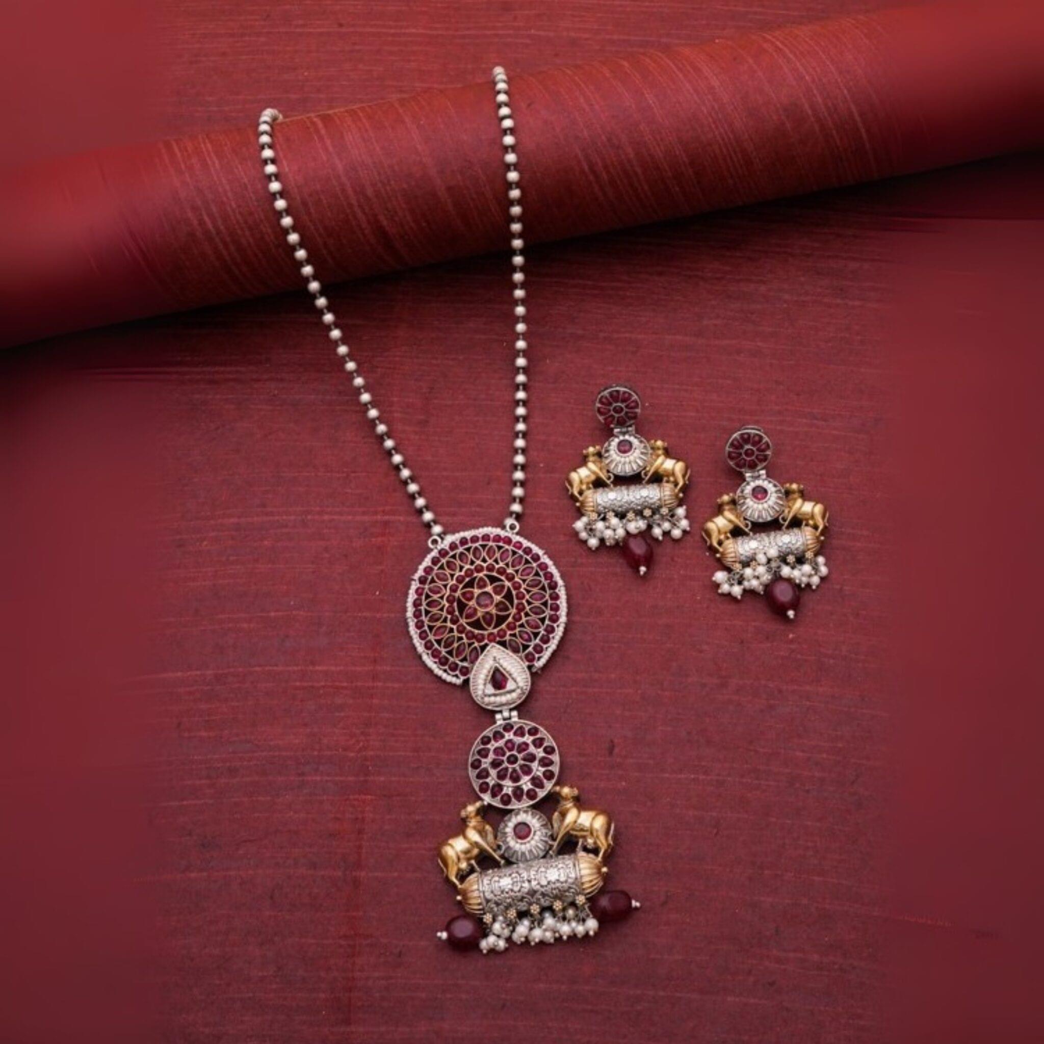 Monalisa Stone & Dual-Tone Necklace Set