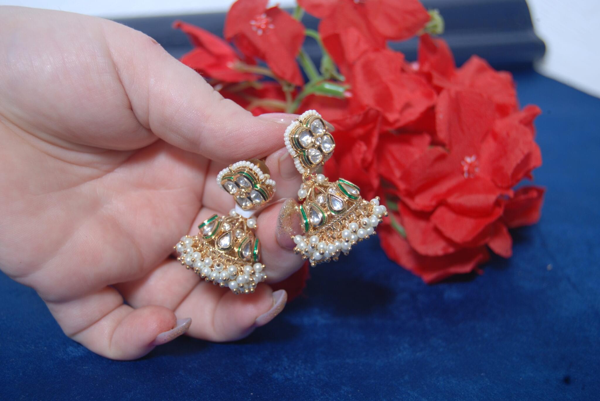 Original Polki Gold and Pearl Earrings - Image 3