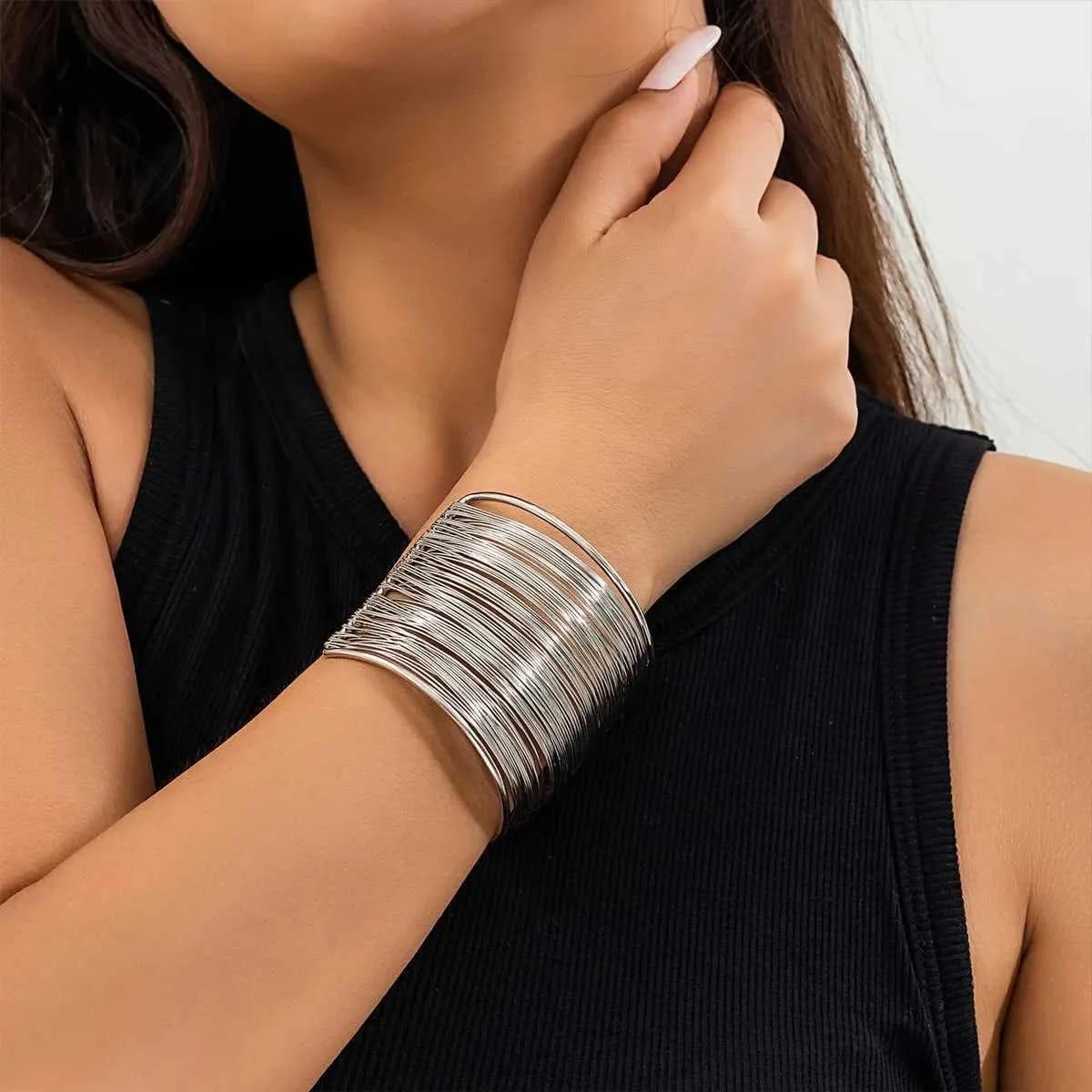 Antitarnish Silver Wire Cuff Bracelet - Image 3
